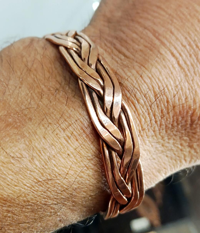 Bracelet cuivre en 6 brins 