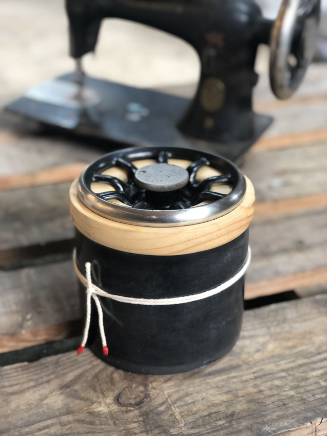 Upcycling Aufbewahrung XL Singer sewing schwarz