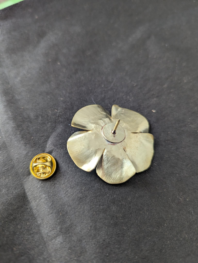 Broche Anémone