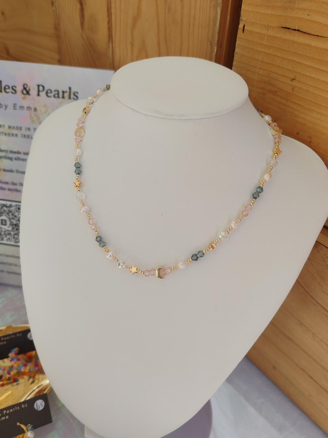 Selene gold necklace 