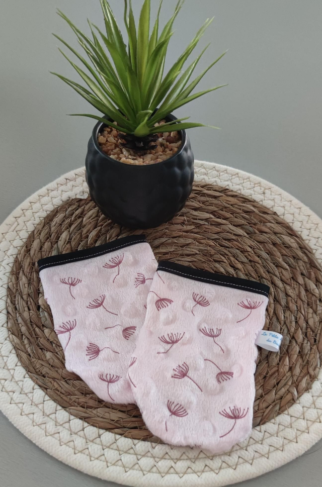 Gants petits minky X2 rose fleur 