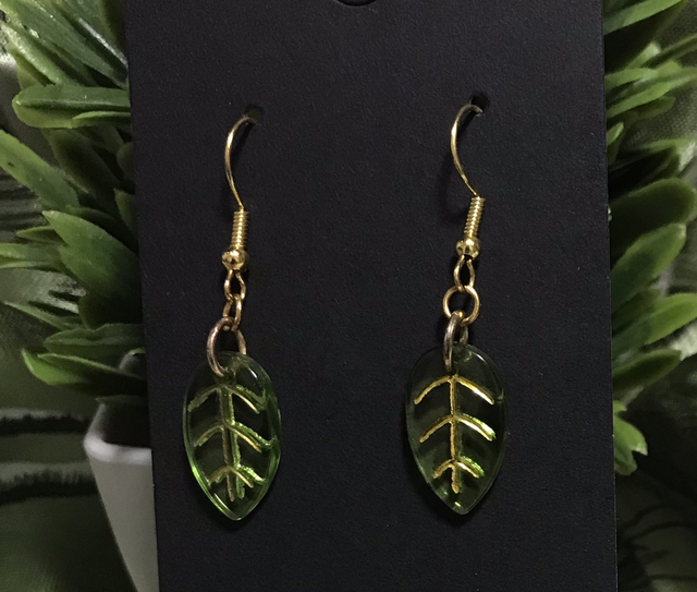 Green Dangling Earrings- GDE74