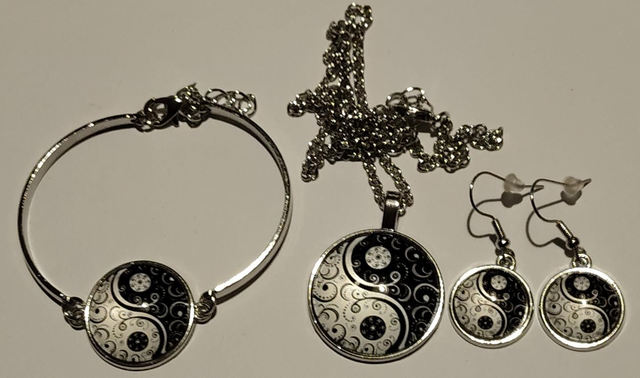 Yin Yang Balance Gift Set.