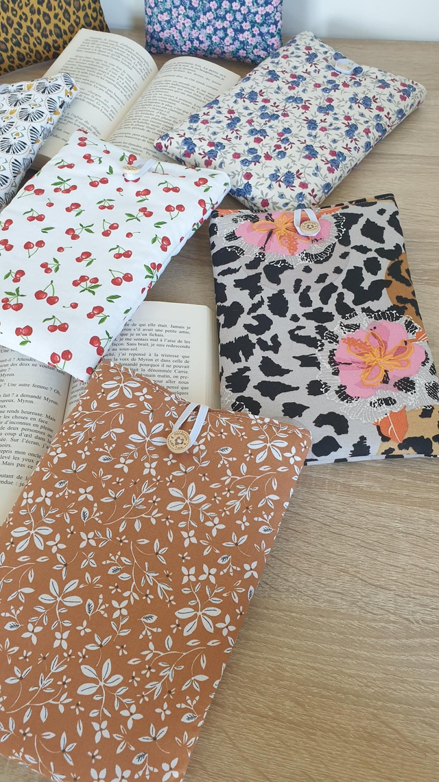 Pochette/couvre livre léopard fleurs 🐆🌸