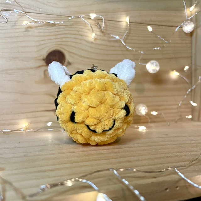 Abeille souriante porte-clés