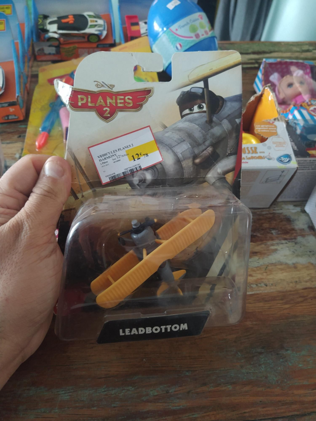 FIGURINE PLANES 2 LEADBOTTOM