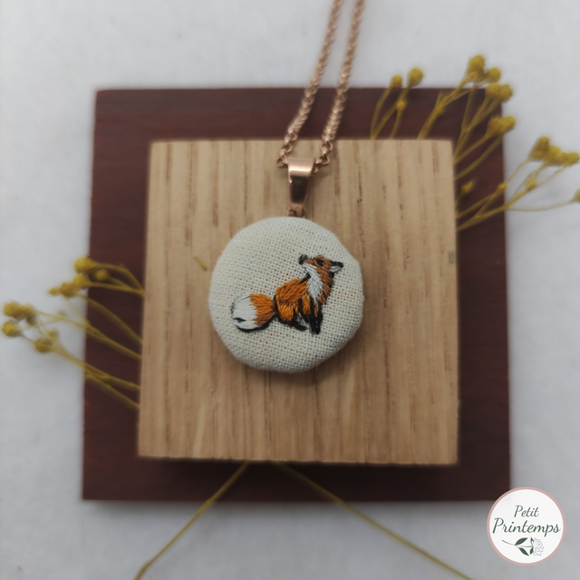 EB Bijoux brodé à motif "Renard de profil" par Petit Printemps