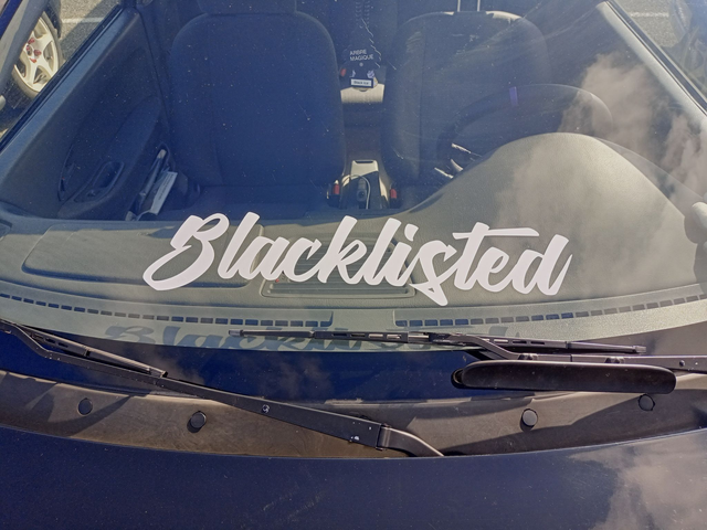 Stickers de Pare brise et + , coloris standard