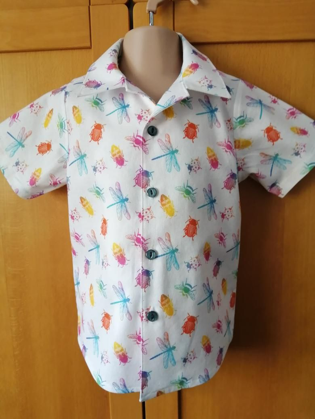 Shirt - 3 yrs (98 cm).   Bugs