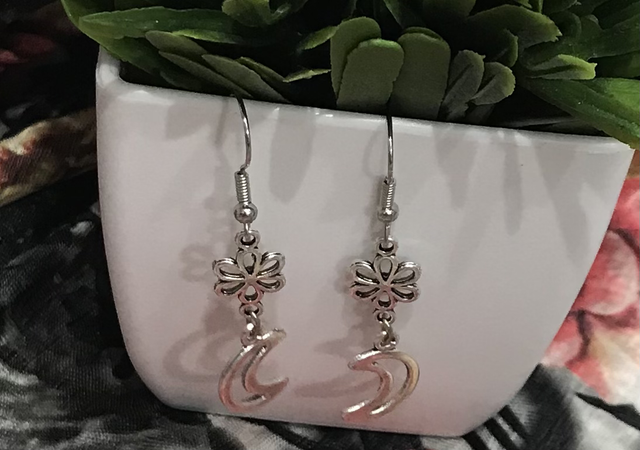 Silver Dangling Earrings- SDE139