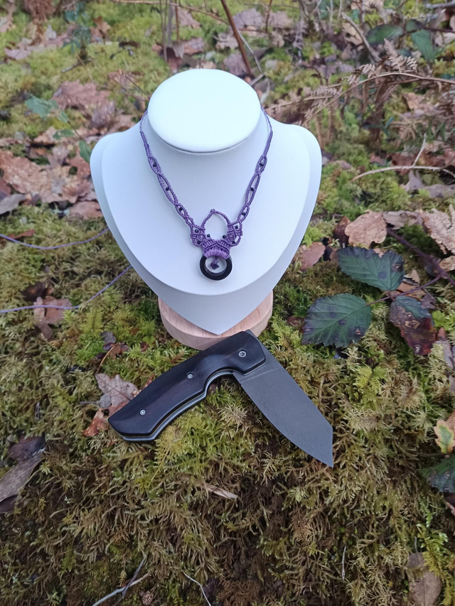 Ensemble Couteau et collier en bois morta 