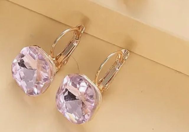 Light Pink Glass Crystal Earrings- STOE06