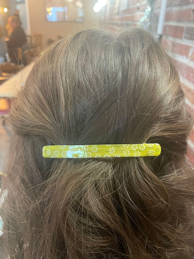 Barrette en Papier Japonais – Élégance et Lumière