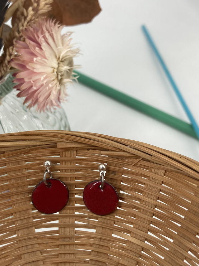 Boucles d’oreilles Petites rondes rouge cerise