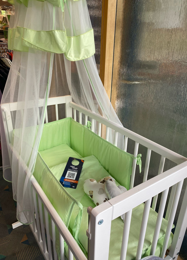 Beistellbett weiß (ohne Deko)