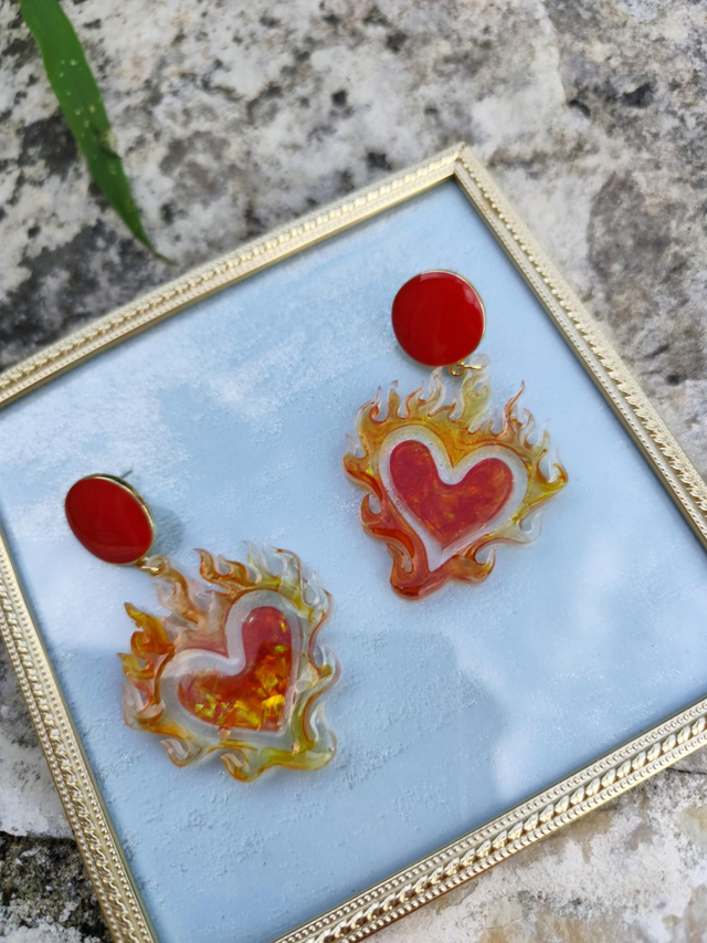 Boucles d'oreilles 'Burn Heart'