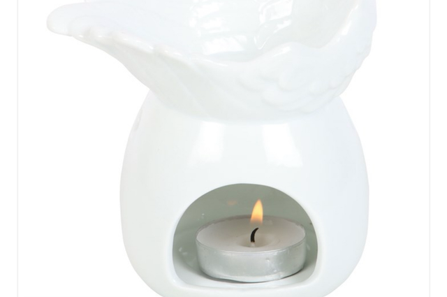 Angel wing oil burner