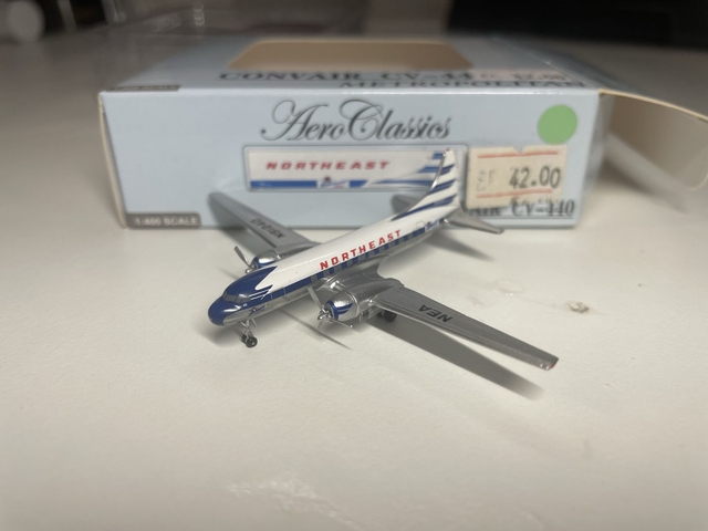 Convair CV-440 Northeast 