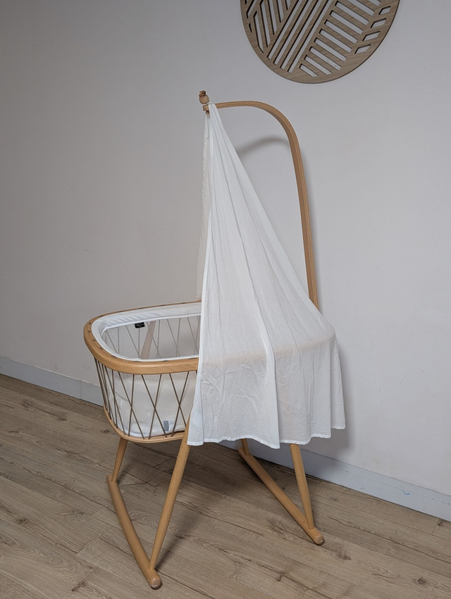 Berceau Charlie Crane Paris - Prix neuf : 517 euros - Mode locker Mondial Relay : non disponible pour cet article.