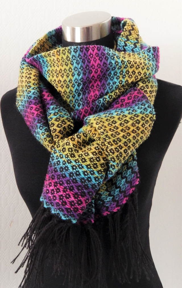 Värikäs huivi / Colorful Scarf