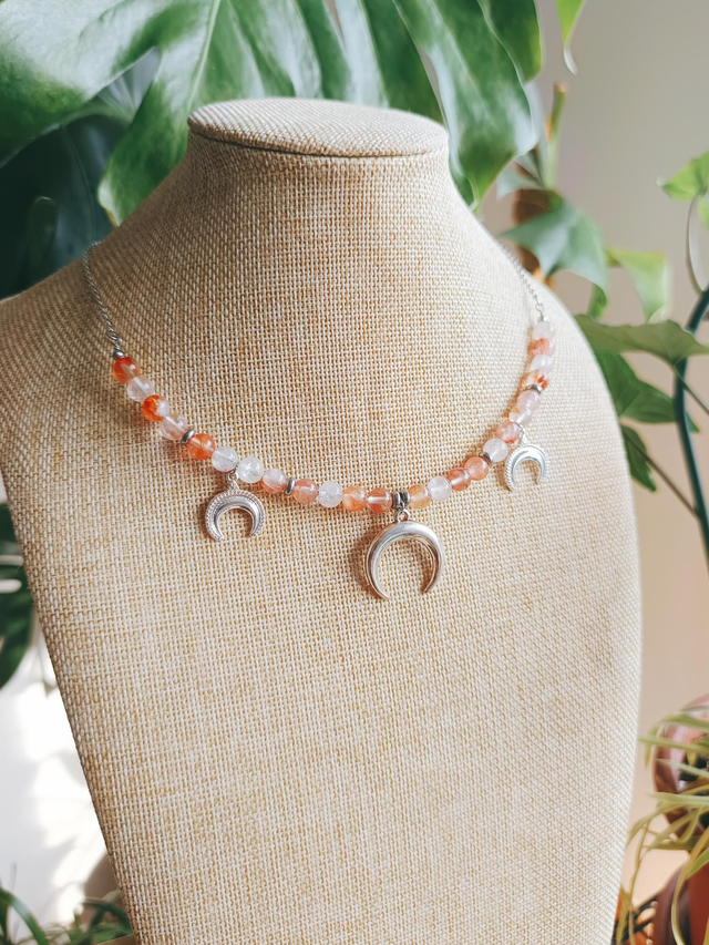 COLLIER - TRIPLE MOON (fire quartz)