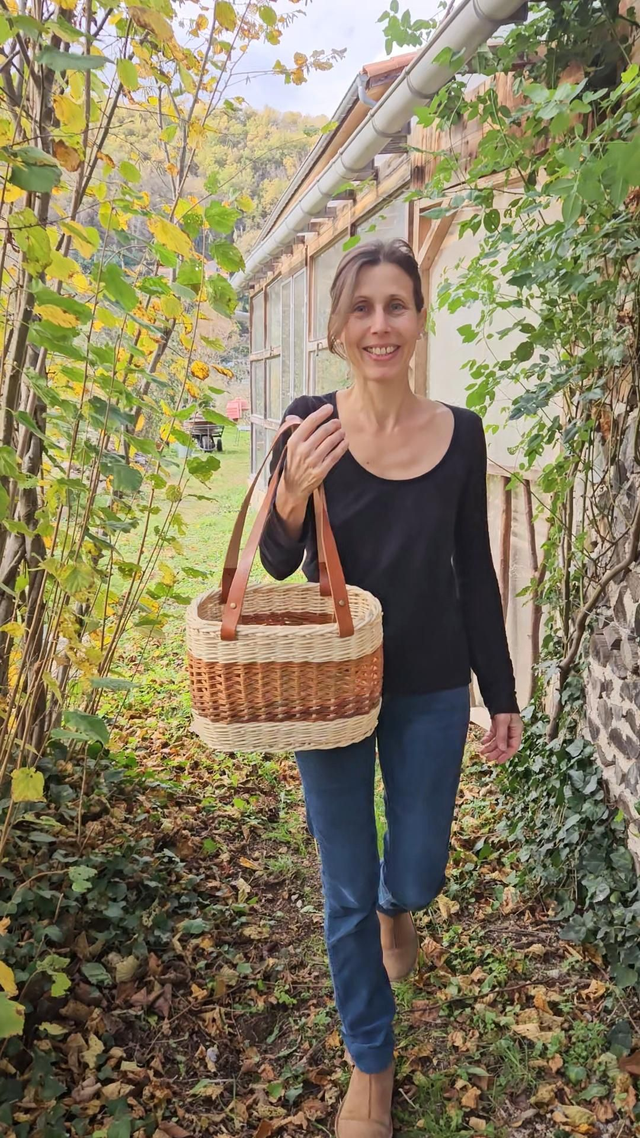 Petit cabas en osier avec anses cuir