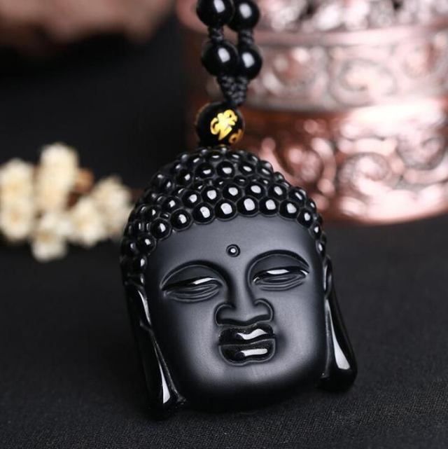 Collier tête de bouddha