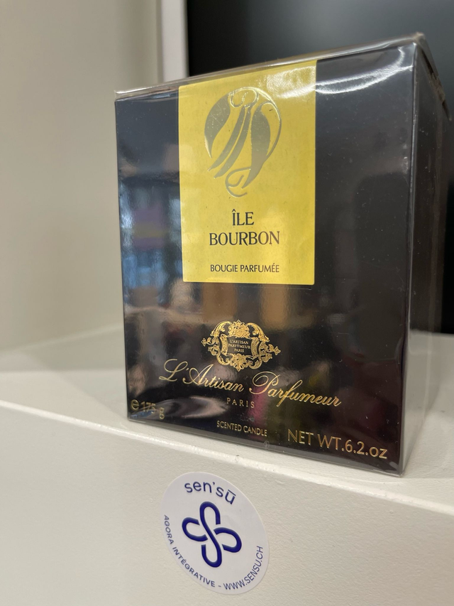ARTISAN PARFUMEUR BOUGIE ILE BOURBON 175 G