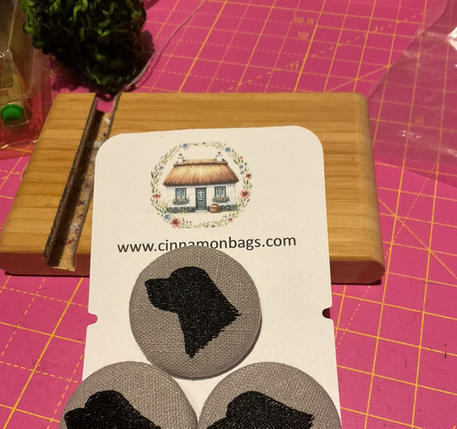 Embroidered Linen covered buttons - Labrador head silhouette
