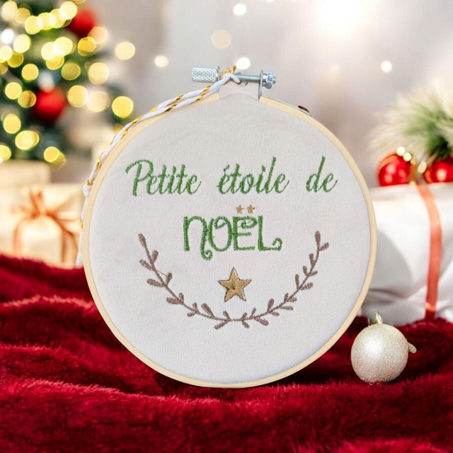 Boule de Noël personnalisée bébé – Petite étoile de Noël
