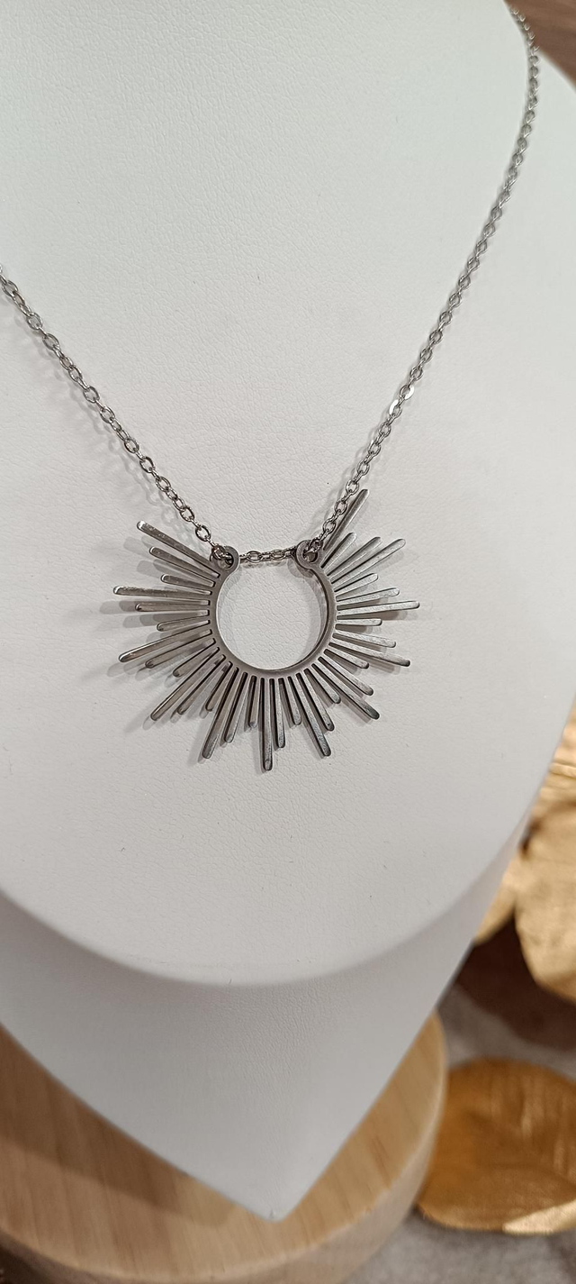 Collier soleil argent