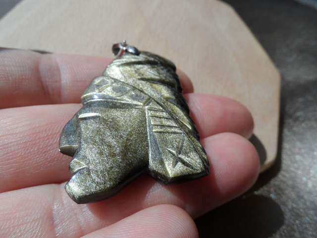 Pendentif Apache en Obsidienne dorée