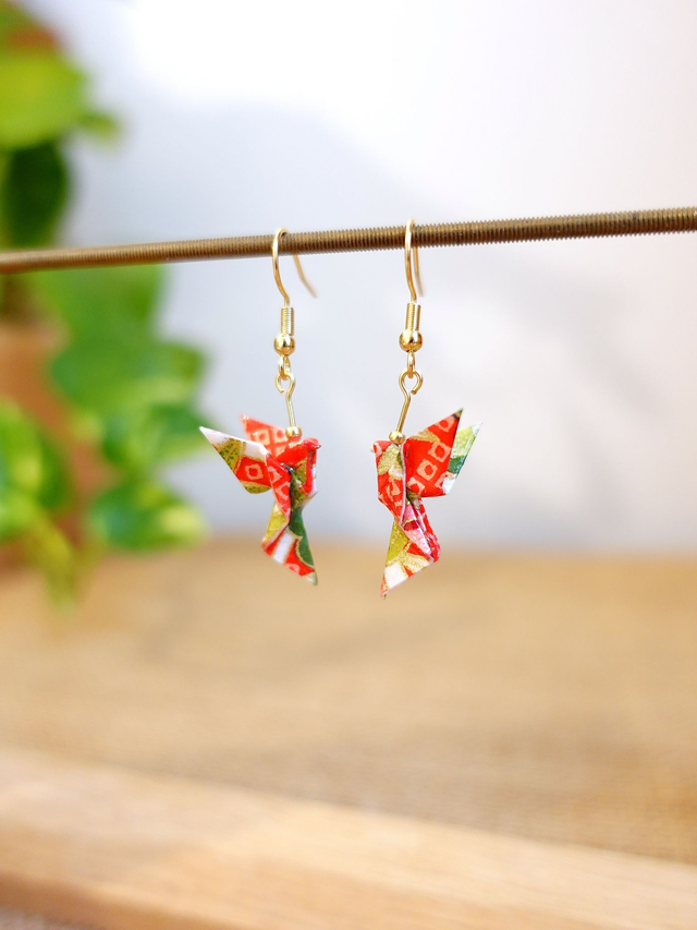 Origami Colombe, oiseau / INOX doré / Boucles d'oreilles / Papier japonais washi / Rouge, vert, or / Bijou japonais origami /