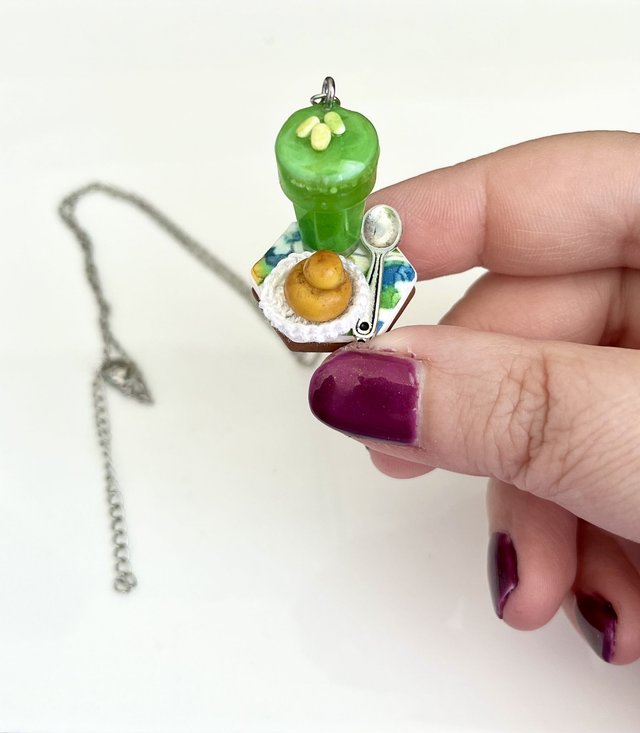 Collana Granita al Pistacchio e Brioche con il tuppo