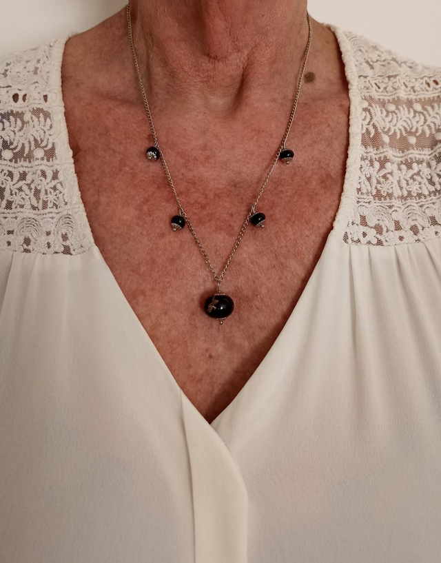 Collier en verre Noir