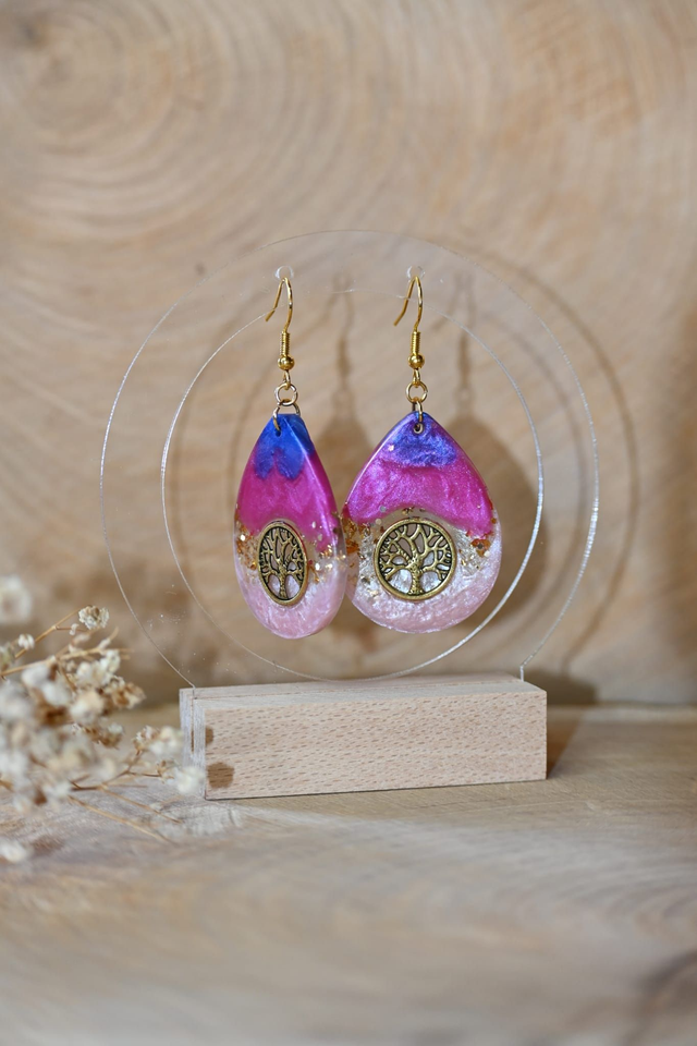 🌿VITAE🌿 Boucles d’oreilles en résine Arbre de vie - Rose / violet✨
