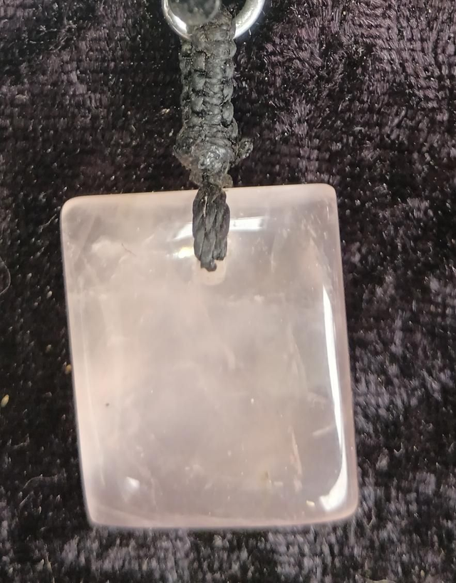 quartz rose (pendentif)