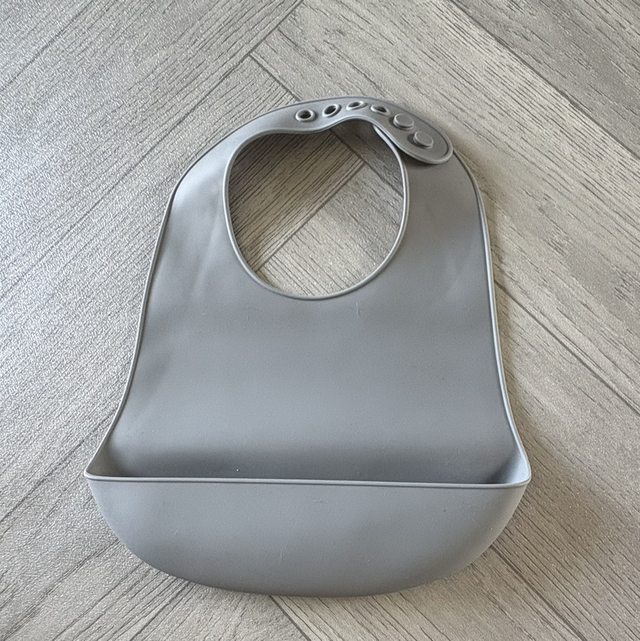  Grey Silicone Messy Bib  