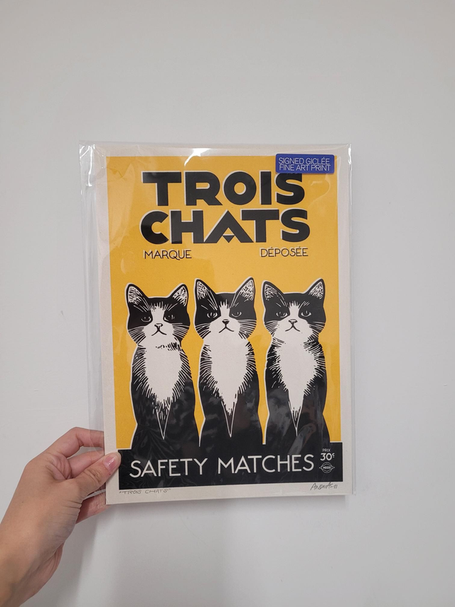 MASHBOX Trois Chats Signed Giclée A4 print - JP-102