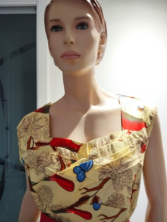 Robe Pin-up Birds T44/48