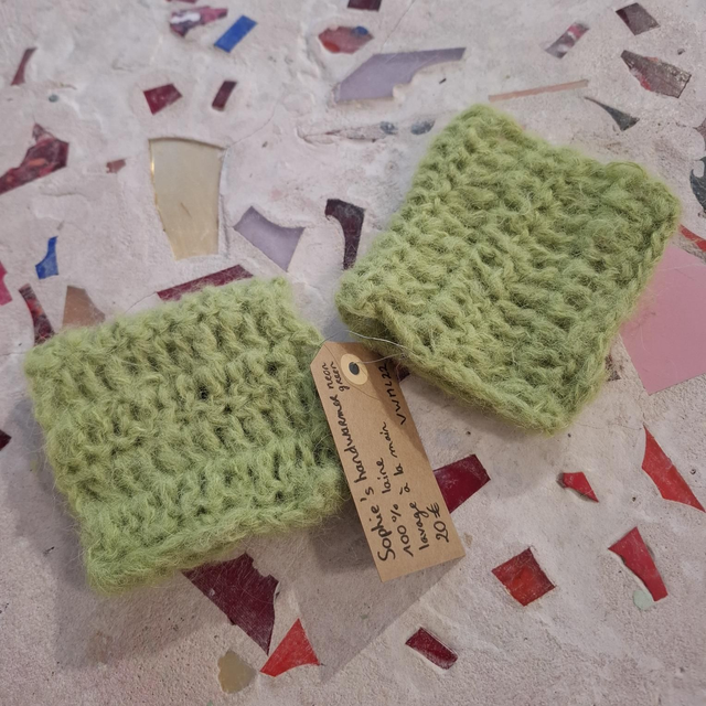 Vwml22 Sophie handwarmer 