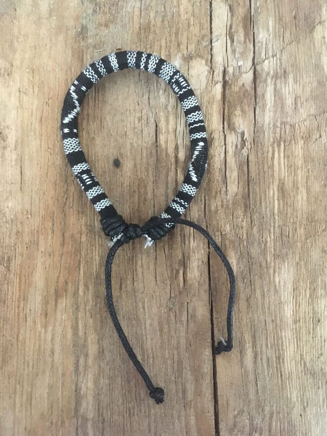 BRACELET ROND NOIR &amp; BLANC