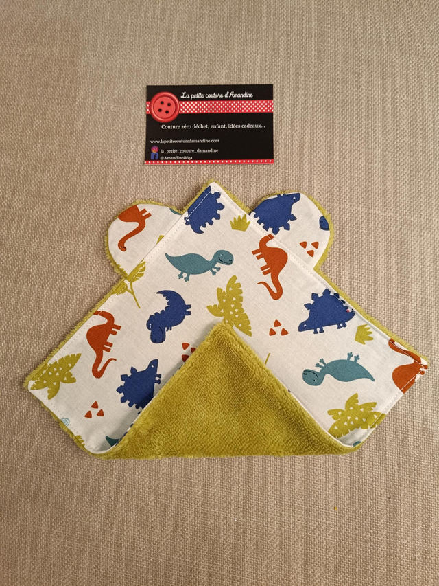 Doudou plat dinosaure 