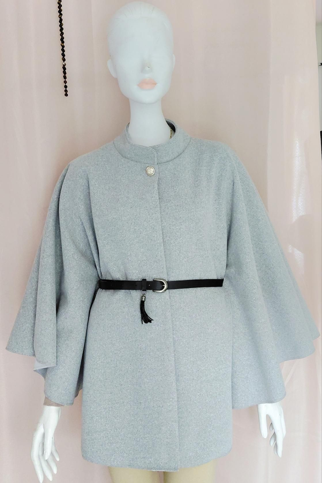 🌈Cape Femme avec Ceinture Réglable | Élégance et Confort🌈