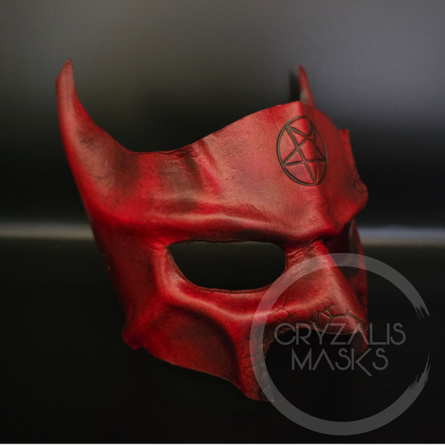 Devil mask with pentagram