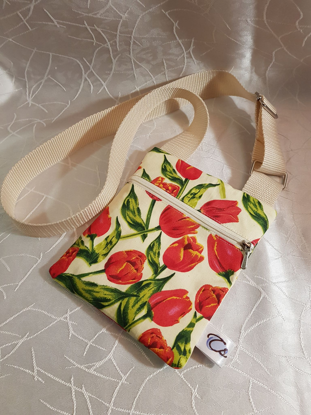 Tulipános mini válltáska