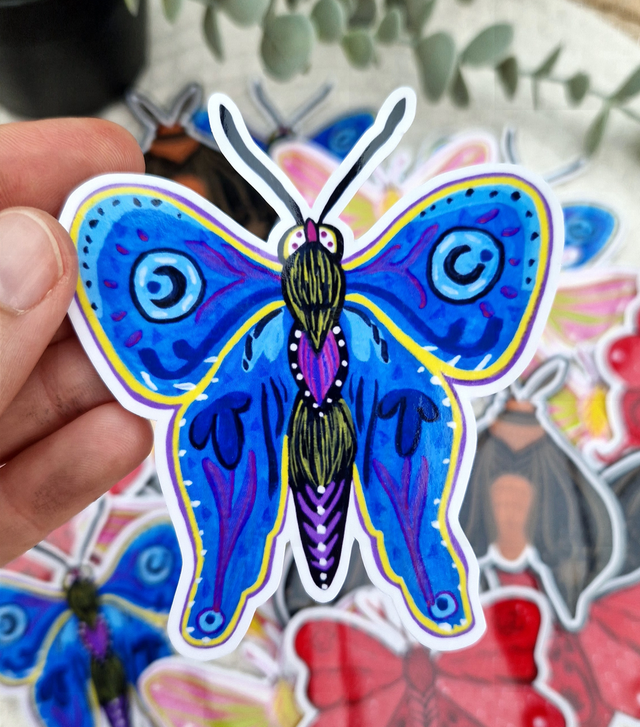 - Papillon oeil celeste -