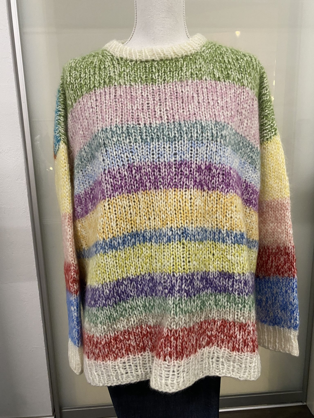 Handgestrickter Pullover