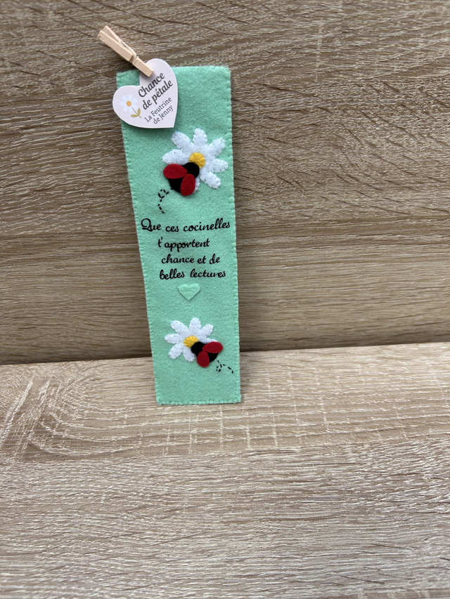 Chance de pétale - marque-page en feutrine