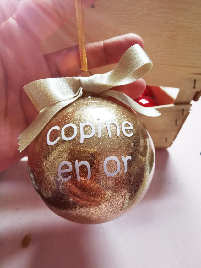 Boule "copine en or" 